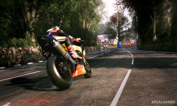 TT Isle Of Man: Ride on the Edge 3 Screenshot 1
